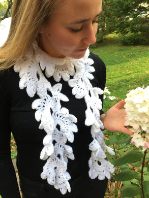 Crochet Scarf With Floral Design