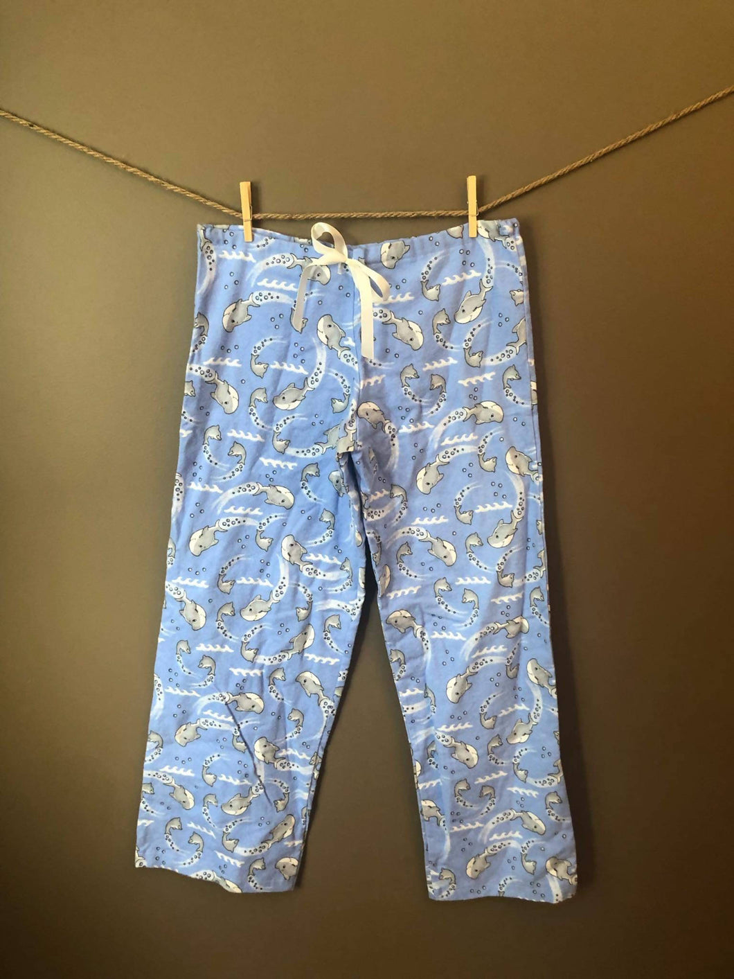 Ladies XS whale print pj pant